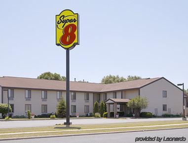 Super 8 By Wyndham Sun Prairie/Madison E Motel Exterior foto